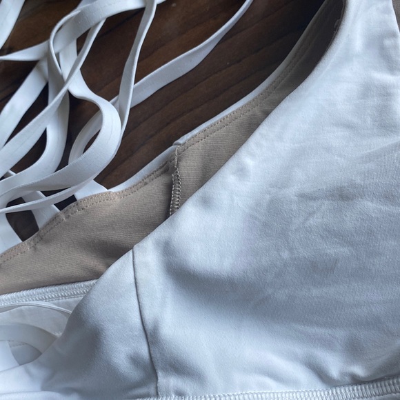 Lululemon Free to Be Moved Bra - Picture 6 of 8